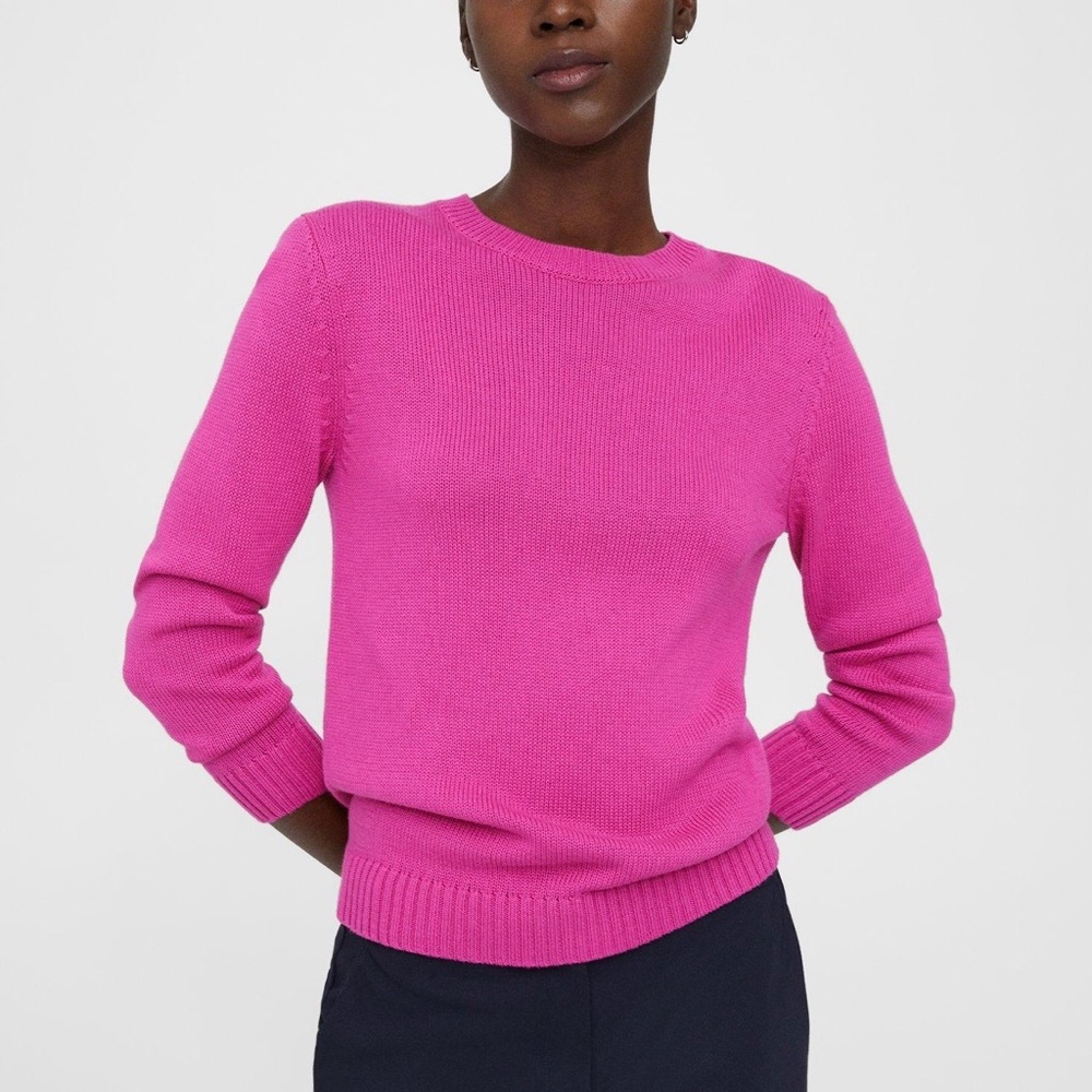 Theory Shrunken Crewneck Sweater in Cotton Cashmere